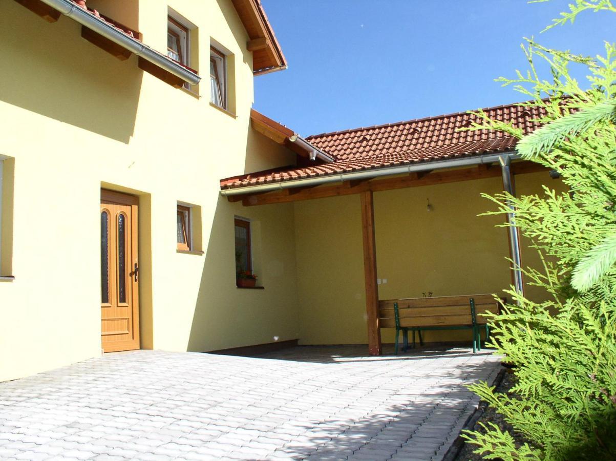 Trhové Sviny Penzion Svata Trojice מראה חיצוני תמונה